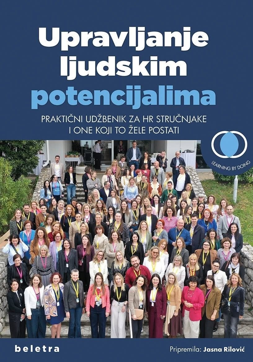 Naslovnica udžbenika o upravljanju ljudskim potencijalima s grupnom fotografijom